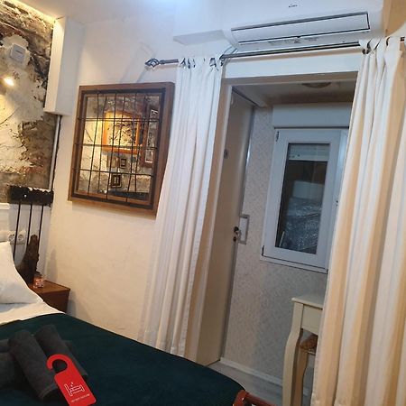 Studio Or Rooms With Private Bathroom Or Rooms With Shared Bathroom Барселона Екстер'єр фото